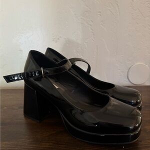 Steve Madden Shiny Black Platform Heels